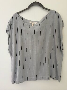 Grade and Gather top size large
